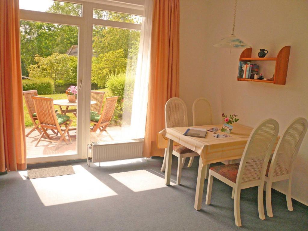 Haus Seeschwalbe Ferienwohnungen Goehren  Exterior photo
